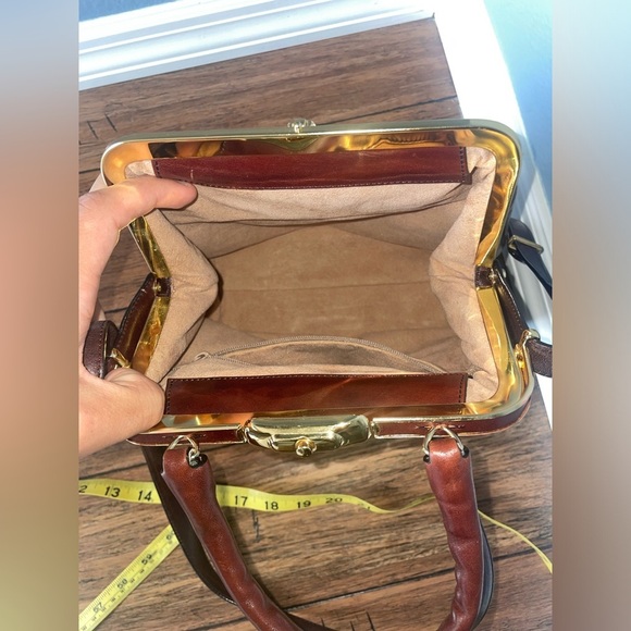 Vintage🤎top handle crossbody bag kiss lock bag leather bag oroton bag - Picture 11 of 16